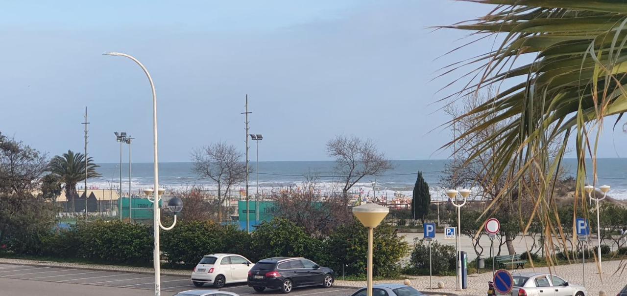 Monte Gordo T2 Frente Mar公寓 外观 照片